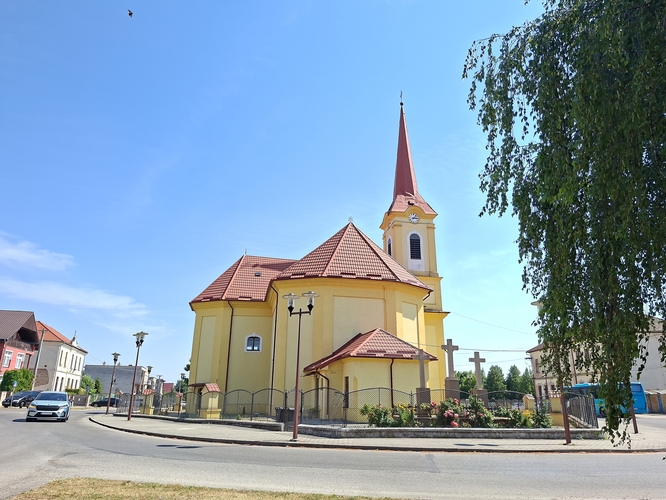 Kostol
