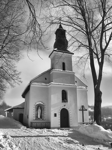 Kostol vo Vlkolínci.