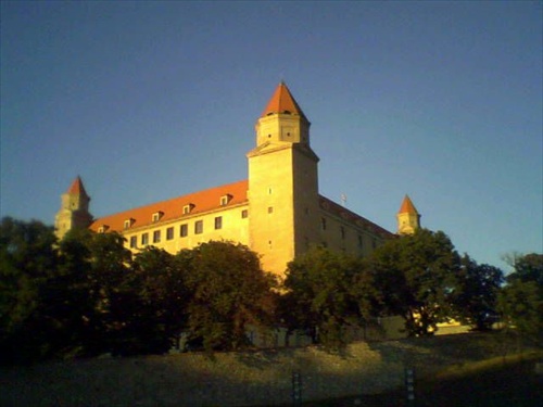 Bratislavský hrad podvečer...