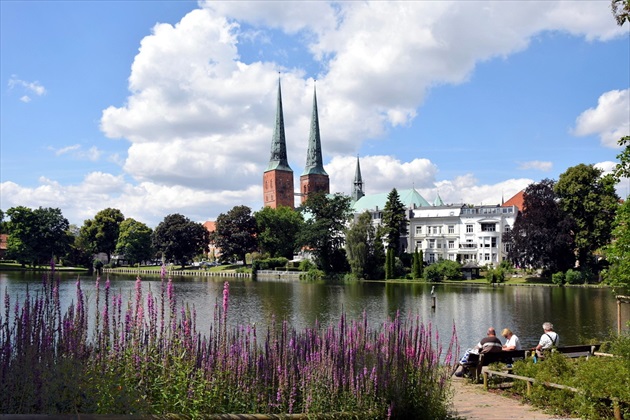 Lübeck- v pozadí Dóm