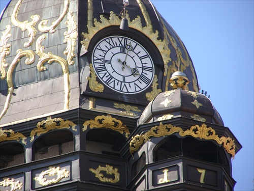 hodiny na veži