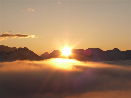 Vychod slnka v Tirolsku