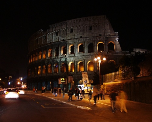 Nočné Koloseum