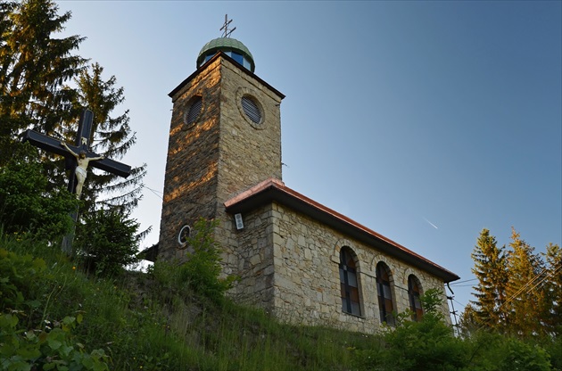 Kostol nad Kalváriou