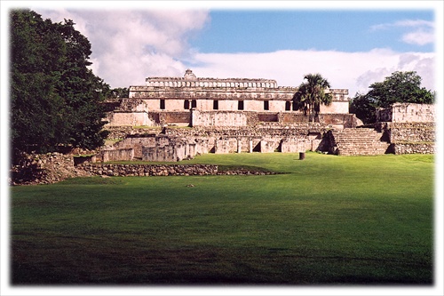 Kabah - culture Maya