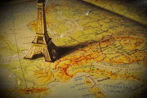 Do Paríža aspon prstom na mape :D