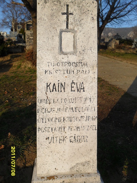 náhrobok na cintoríne v Maďarsku