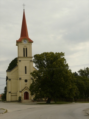 Kostol sv. Ondreja v Dubovej