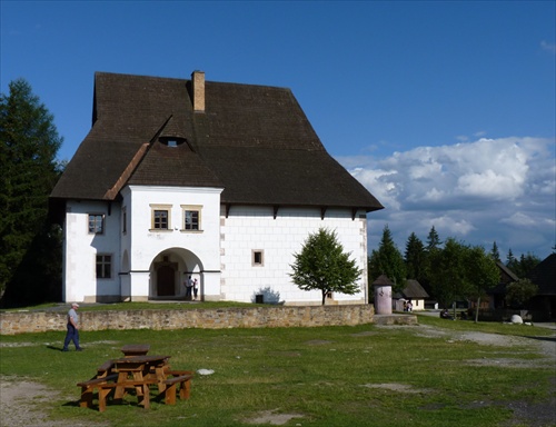 kaštiel v skanzene