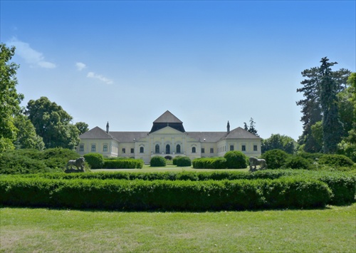 zámok Neues Schloss v Kittsee