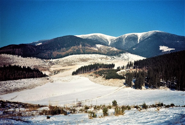 Výhľad z Holého vrchu na Veľkú Vápenicu, Štvrtok, 27. dec. 1990