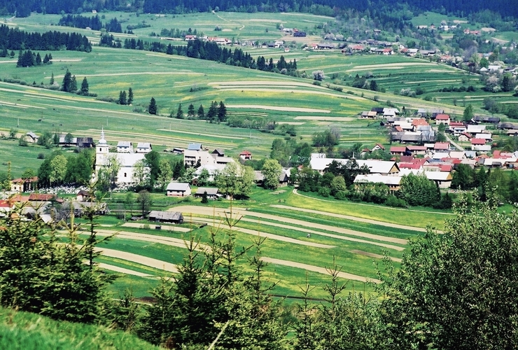 Výhľad z Grapy na dedinu... ( 19. 05. 1999 )