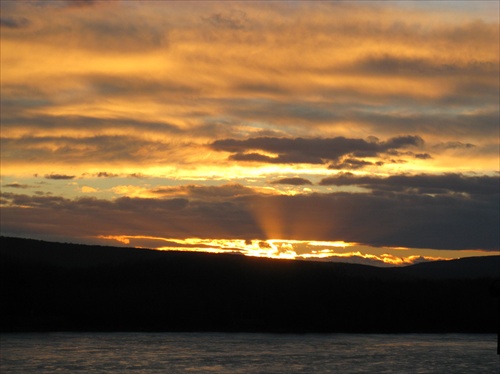 západ slnka nad Dunajom