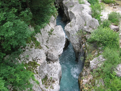 Slovinsko - rieka Soča