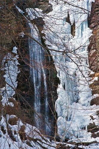 Šútovský vodopád vposledný zimný deň